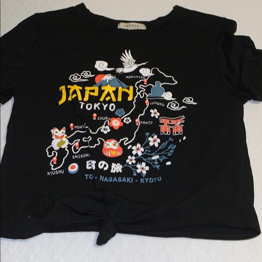 Black patterned T-shirt